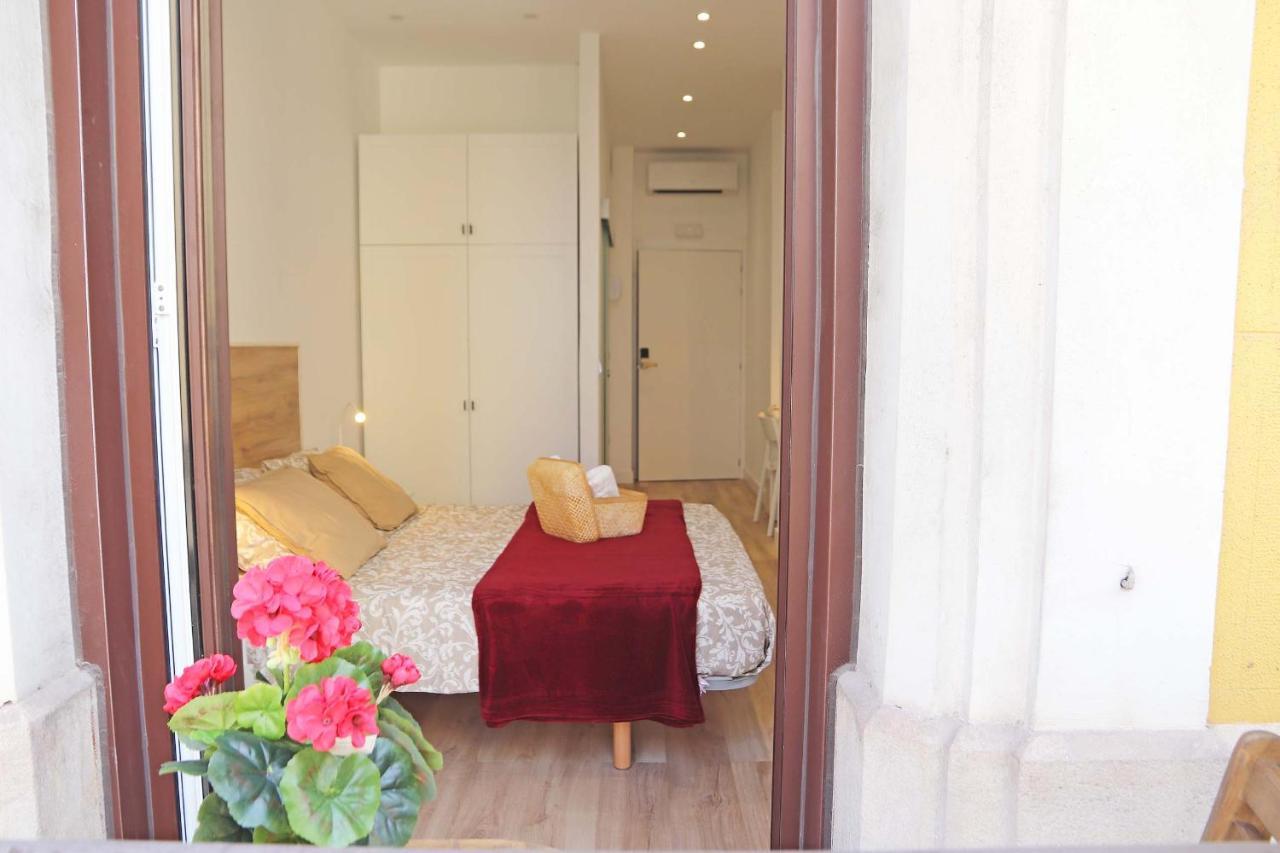 Hostal Gracia Barcellona Esterno foto