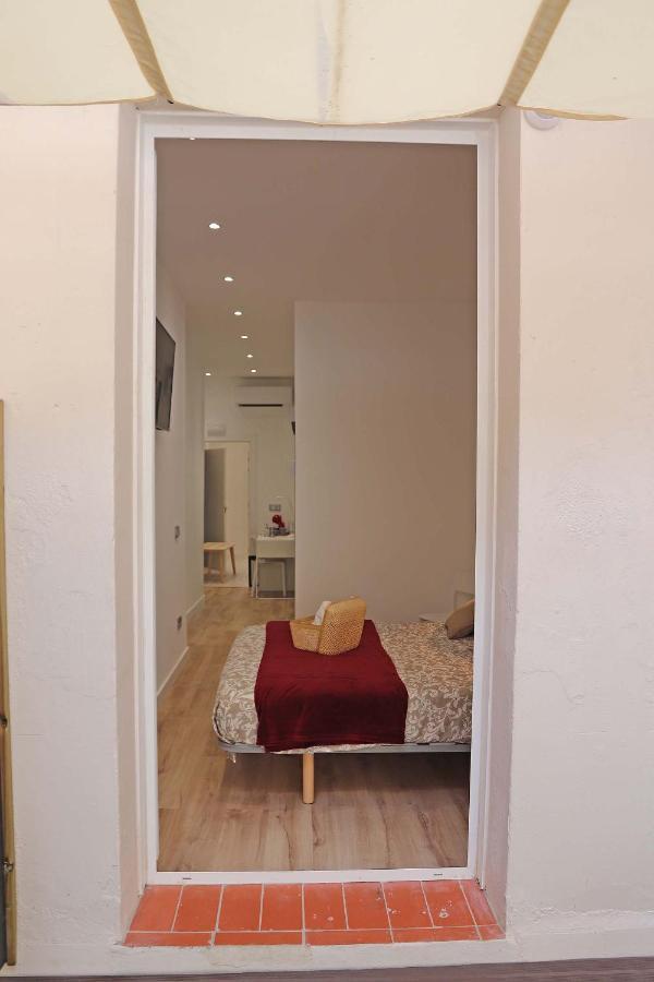Hostal Gracia Barcellona Esterno foto